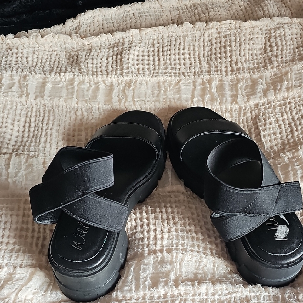 Black Strappy Platform Sandals